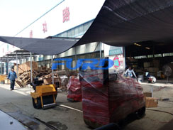 福瑞得機械微動態(tài)--座駕壓路機、手扶壓路機、灌縫機包裝發(fā)貨